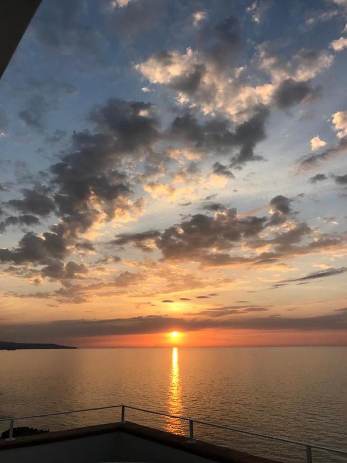 皮佐Terrazza Sul Mare公寓 外观 照片